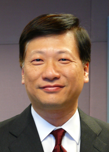 Prof Patrick Leung